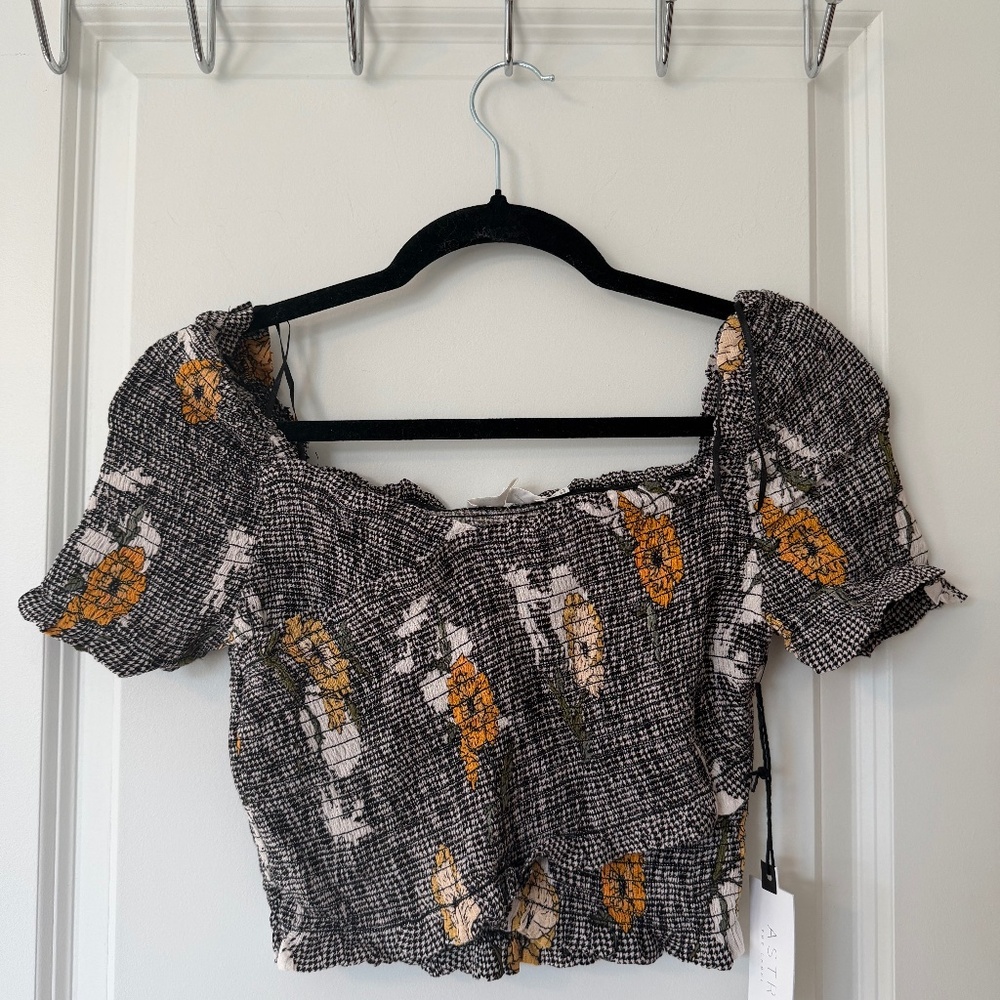 NWT ASTR the label shirt